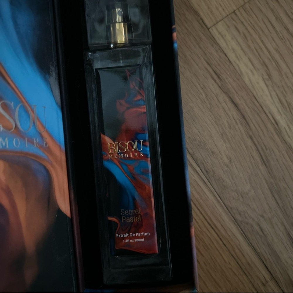 Memoire Secret Pastel Extrait De Parfum - Picture 3 of 4